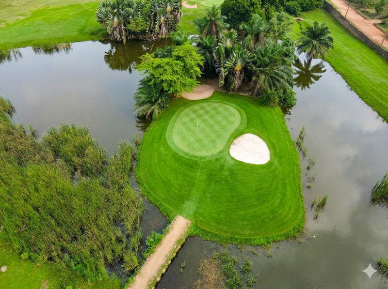 Around The Bend, Elephant Cement Golf Club, Sagamu